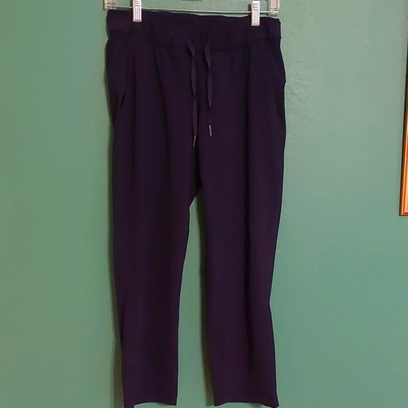 Lululemon Bundle - Jet Pants and On the Fly Pants - Picture 9 of 10